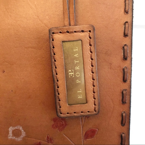 El Portal Tan Embossed Leather Shoulder Bag EUC - Picture 8 of 10